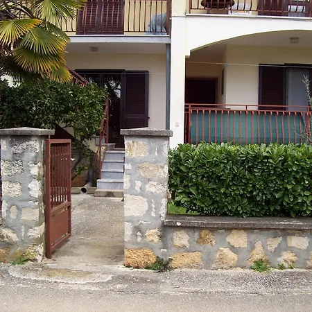 Monfiorenzo 11 Apartment *